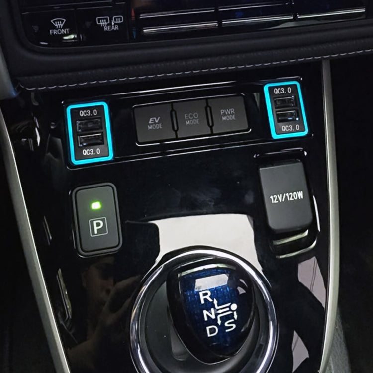 Car QC3.0 Fast Charge USB Interface Modification Charger for Toyota, Fuse to Take Power