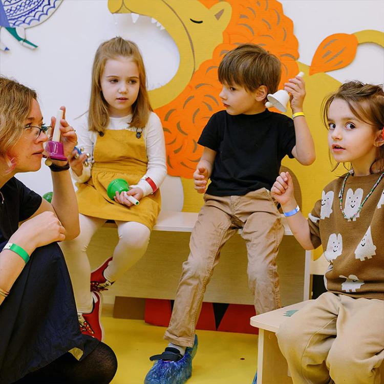 600pcs Disposable Waterproof Colored Bracelet