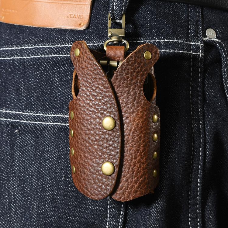Clothing-Shaped Vintage Pebble Grain Leather Key Holder Keychain With Studded Design