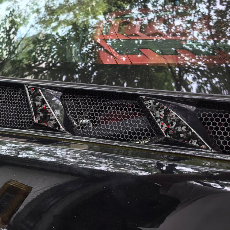 6pcs/Set Forged Gold Foil Carbon Fiber Car Engine Side Vents Decorative Sticker for Chevrolet Corvette C8 2020-, Left and Right Driver