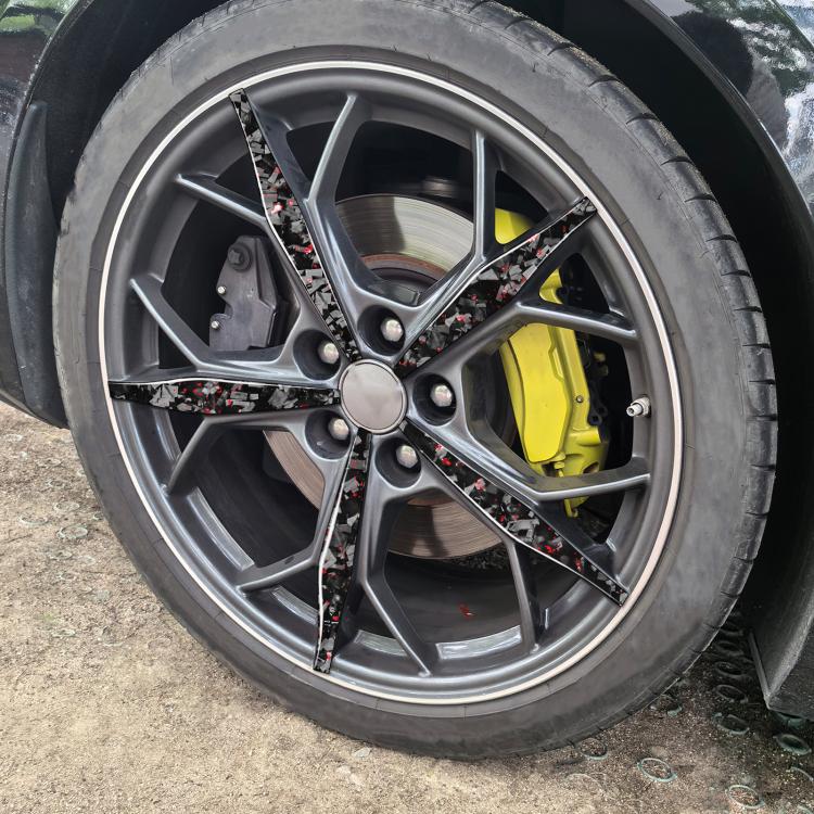 20pcs/Set Forged Gold Foil Carbon Fiber Car Wheels Decorative Sticker for Chevrolet Corvette C8 2020-, Left and Right Driver