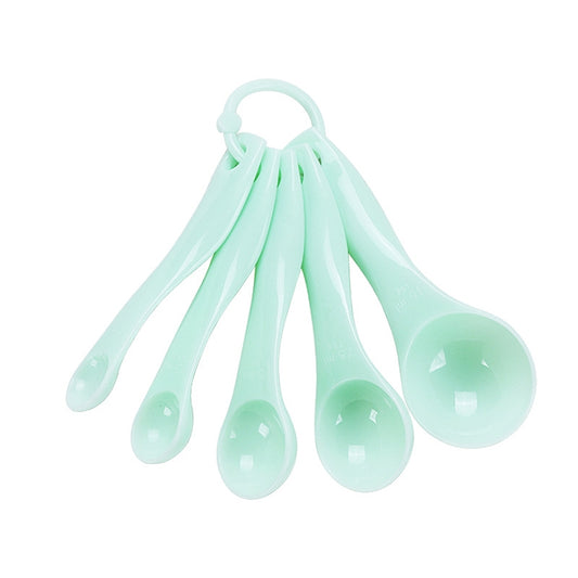 kn082 5 in 1 Plastic Measuring Spoon Kitchen Tool Set (Random Color Delivery)