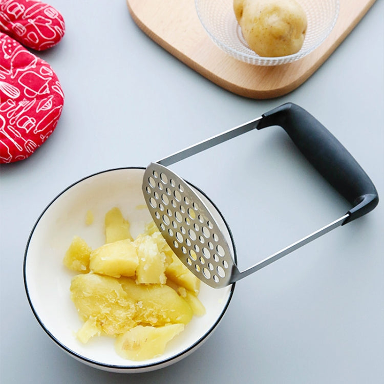 Stainless Steel Manual Pumpkin Potato Ricer Masher with Broad and Ergonomic Horizontal Handle