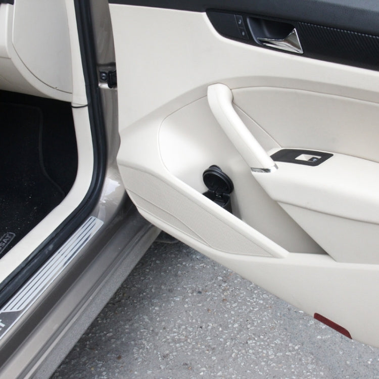 Portable Car Ashtray, Size: 6.9x6.9x10 cm