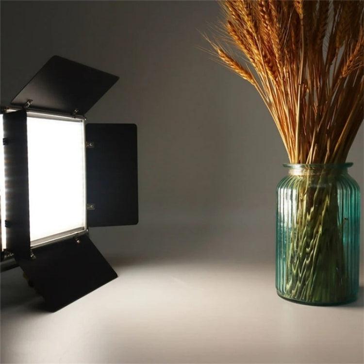 VLOGLITE W660S For Video Film Recording 3200-5600K Lighting LED Video Light with Tripod