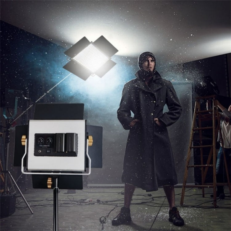 VLOGLITE W660S For Video Film Recording 3200-5600K Lighting LED Video Light with Tripod