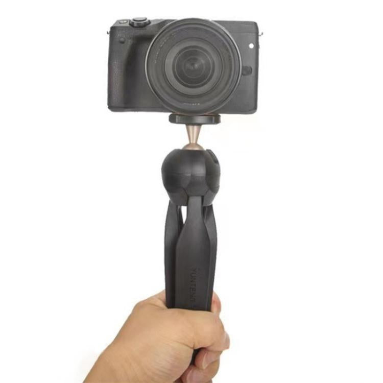 YUNTENG YT-228N 1 / 4 Screw Interface Phone SLR Camera Holder Portable Mini Selfie Stick Tripod