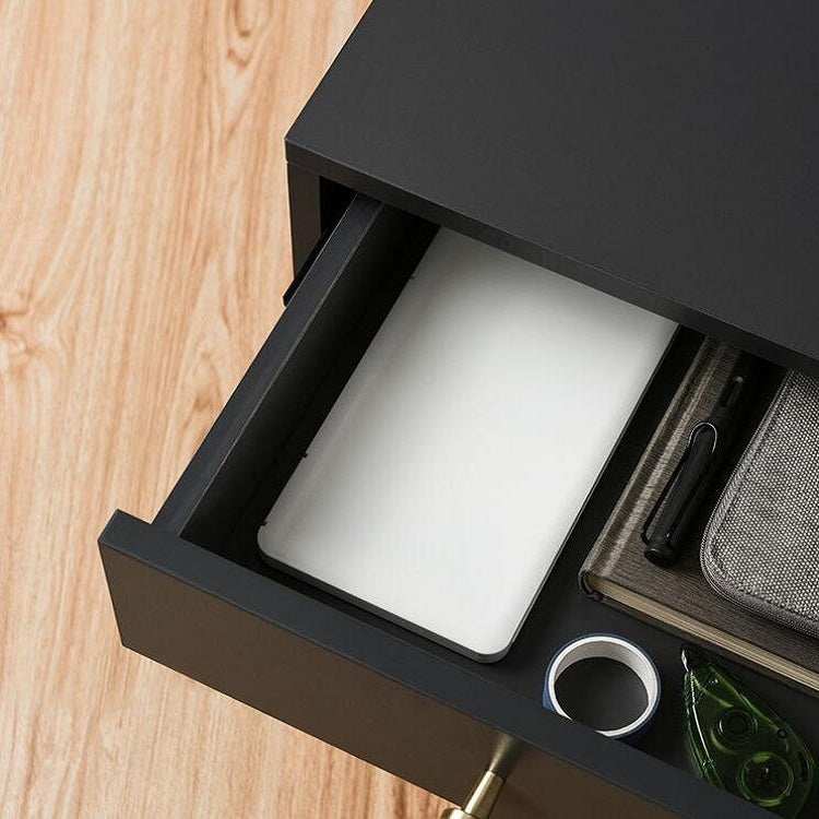 Mask Storage Box Dustproof Moistureproof Portable Band-aid Bill Temporary Storage Holder