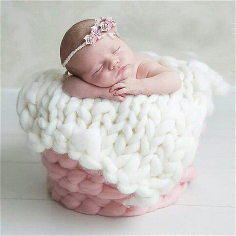 Soft Newborn Photography Prop Chunky Knit Blanket  for 100 Days Milestone