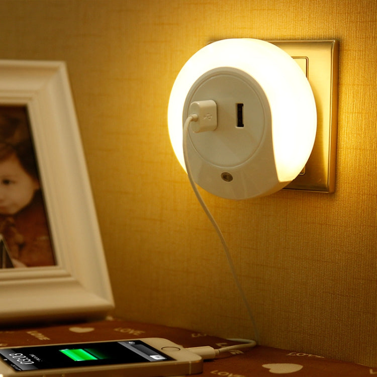 A78B LED Night Light With USB Port Intelligent Light Control Sensor Light