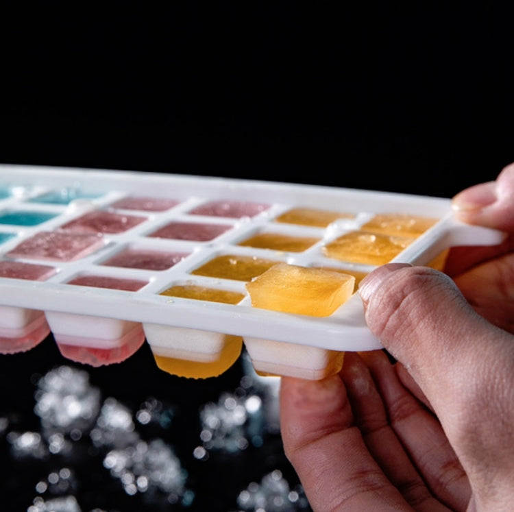 Household Silicone Ice Box With Lid Ice Cube Mold Refrigerator Ice Lattice Quick Freezer Random Color Delivery