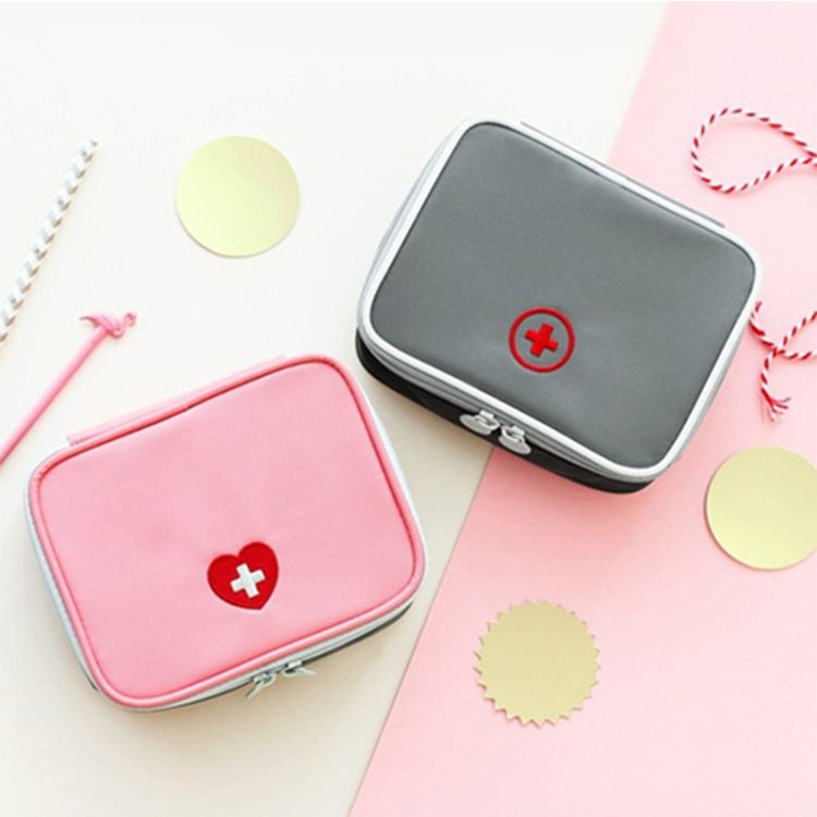 Cute Heart Mini Medicine Bag First Aid Medical Emergency Kits Organizer Outdoor Household Pill Bag, Size: 13x10x4cm