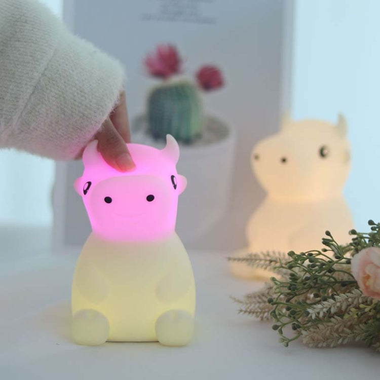 JX-YD-08 Silicone Calf Cow Night Light LED Colorful Dimming Pat Sleeping Bedside Lamp