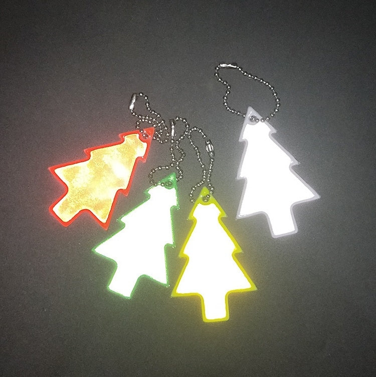15 PCS Christmas Tree Style PVC Reflective Pendant Outdoor Night Traffic Safety Reflective Keychain Random Colour Delivery