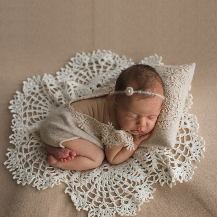 Hollow Lace Round Blanket + Pillow Suit Baby Photography Props