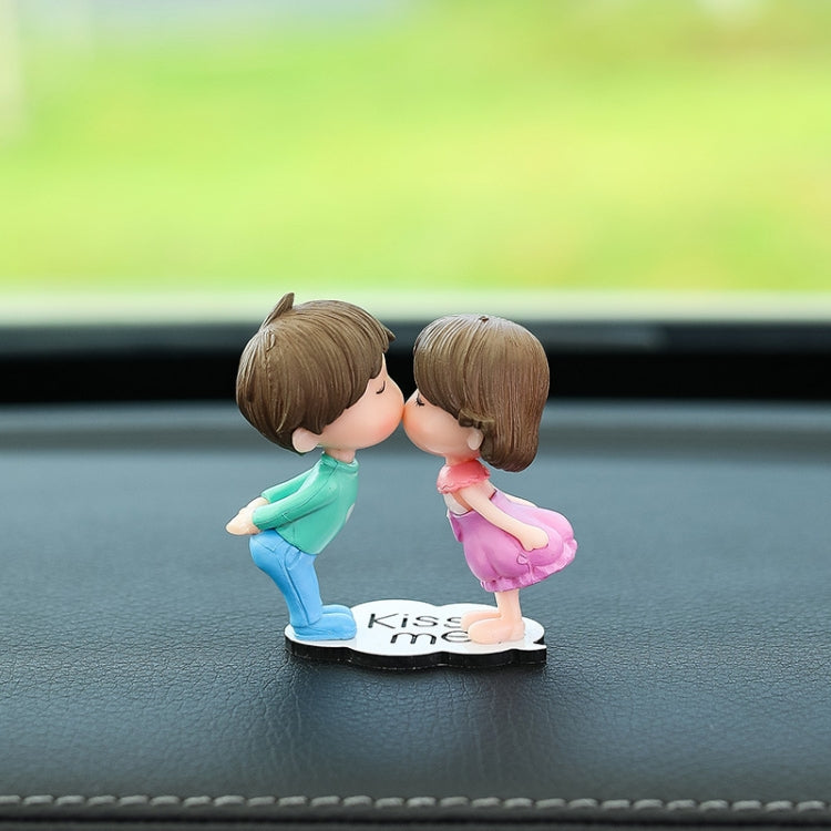 Car Ornament Ornament Lovely Kissing Couple Doll, Color: