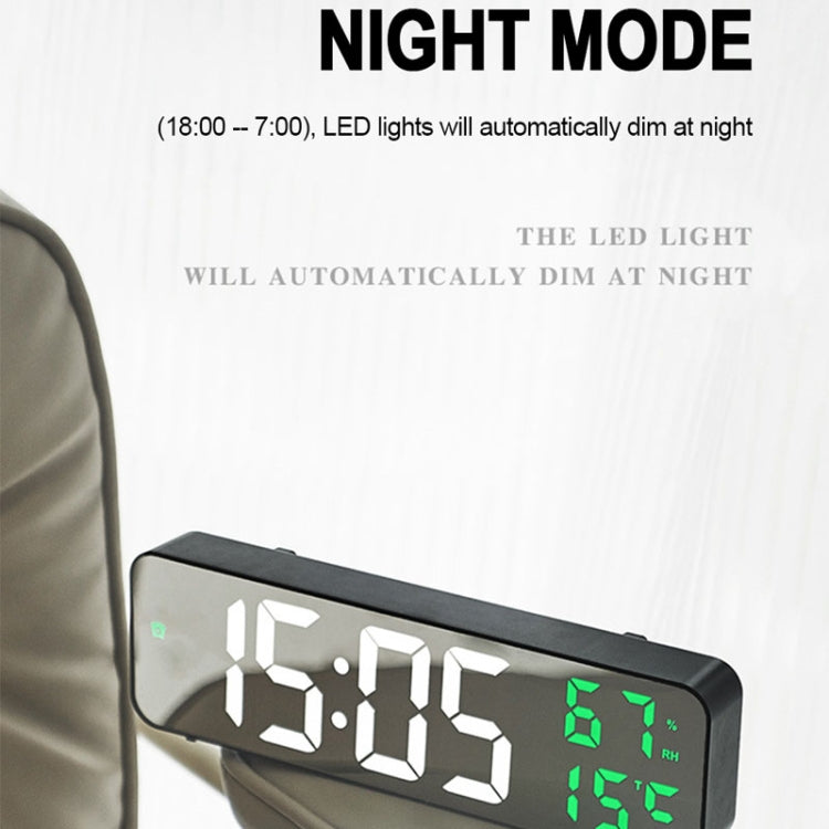 671  Mirror Screen Digital LED Alarm Clock USB Plug-in/Battery Dual-use With Temperature/Humidity Display