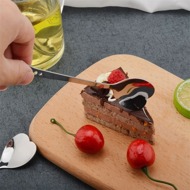 2 PCS Stainless Steel Spoon Portable Metal Coffee Teaspoon Creative Love Heart Shaped Wedding Party Gift Dinnerware